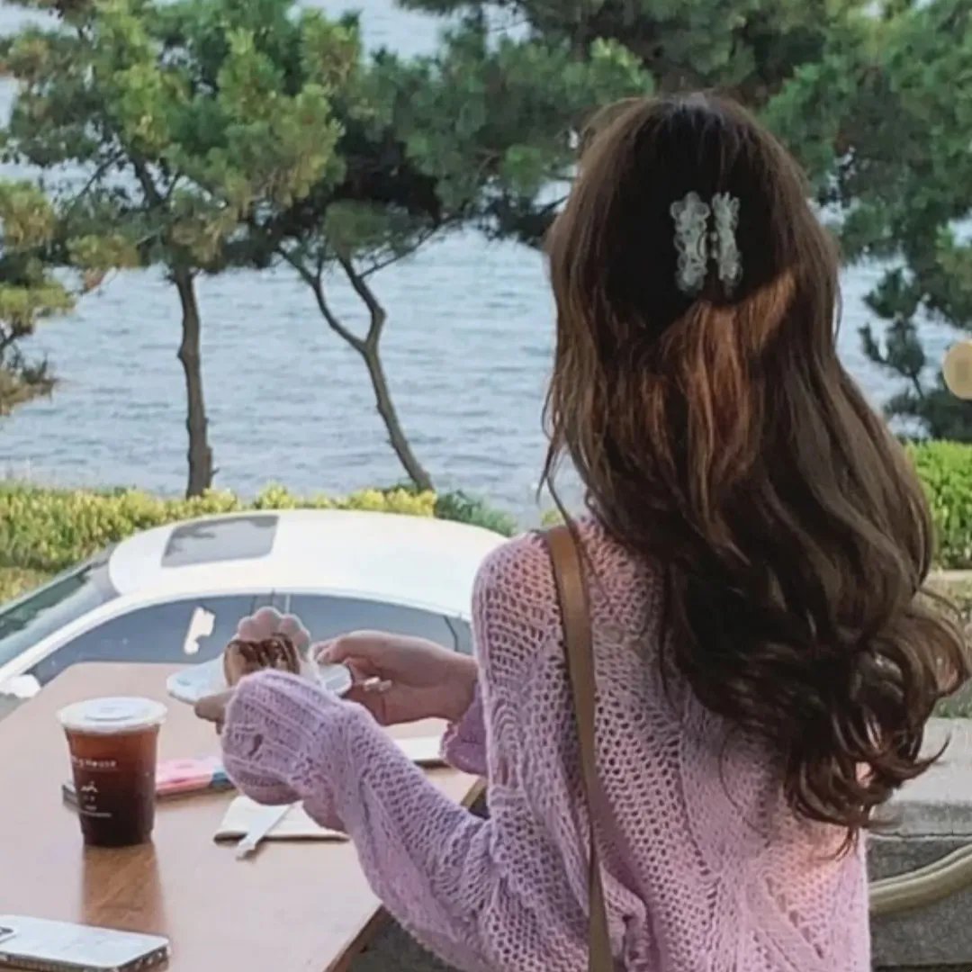 赤月湖吸血鬼